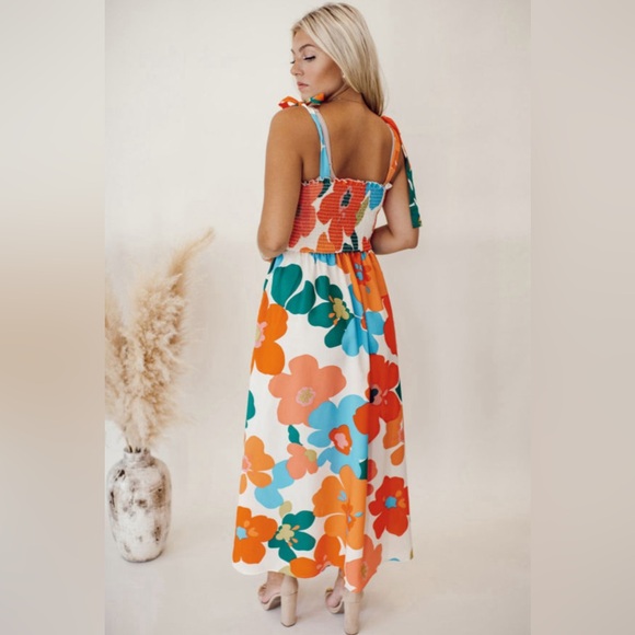 Bree floral self tied straps smocked bust maxi dress - Picture 3 of 3